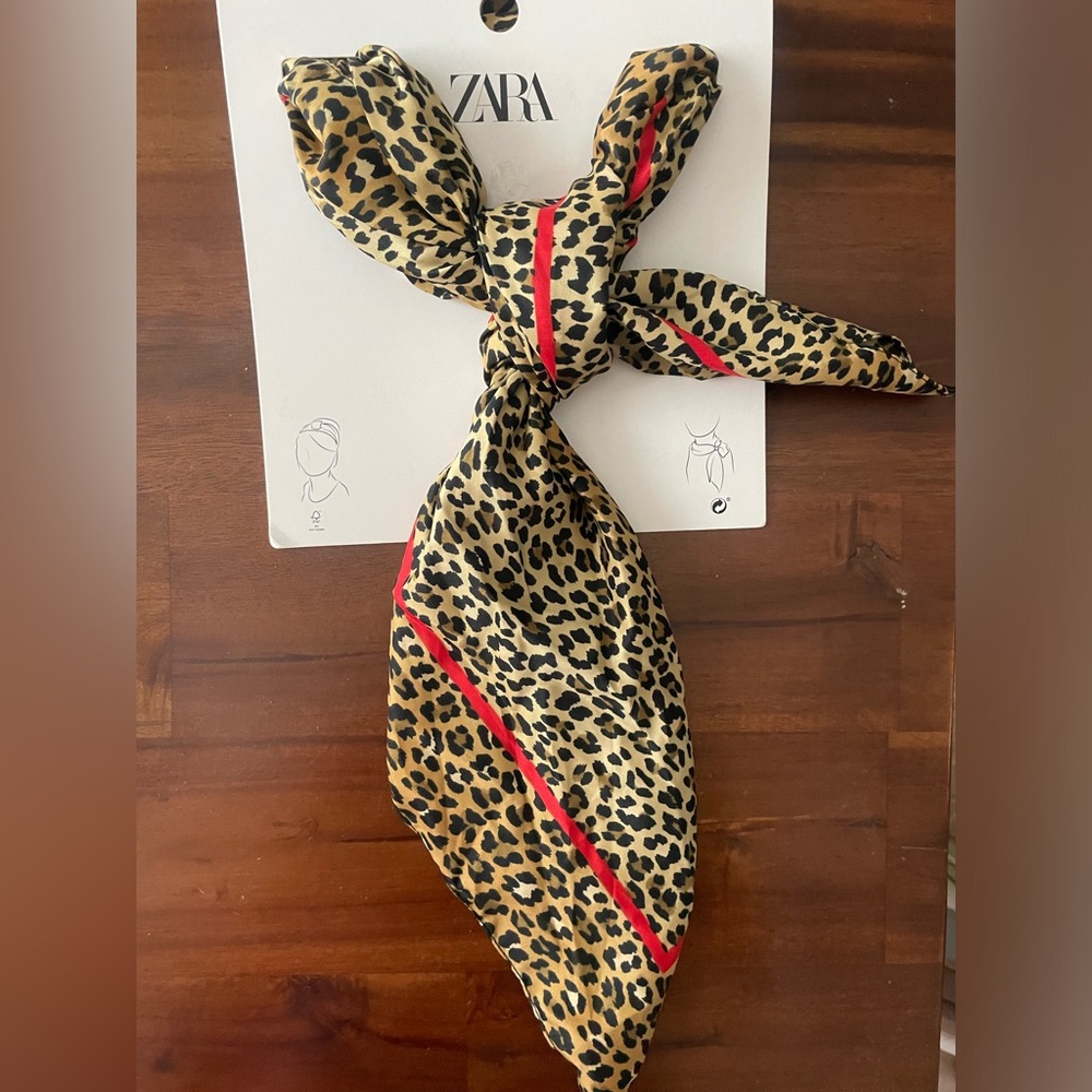 Zara Cheetah Print Scarf
